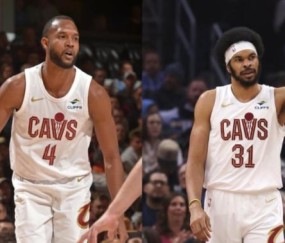 星空体育下载-双塔奇谋！阿伦&amp;莫布利变身最强双塔 骑士露冠军相