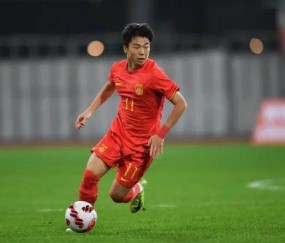 星空体育APP-国青一日两练备战泰国 卷入风波的唐天翼未能现身