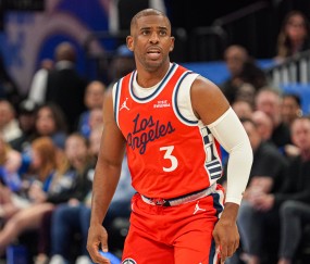 不升级控卫？名记：火箭不追莫兰特保罗 对三球加兰态度趋于谨慎