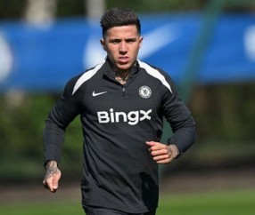 星空体育下载-罗西尼尔向恩佐伸出橄榄枝，球员仍随一线队训练|处罚|领袖|迹象|之后_新浪体育_新浪新闻